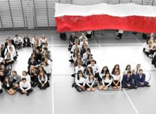 III LO w Łomży w 100. rocznicę odzyskania niepodległości przez Polskę